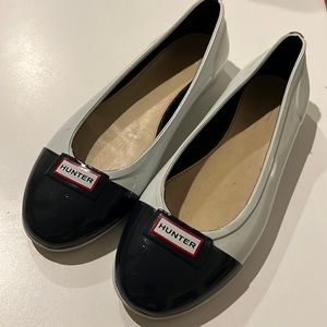 Hunter Rain Ballet Flats Size 7 Navy and Light Blue